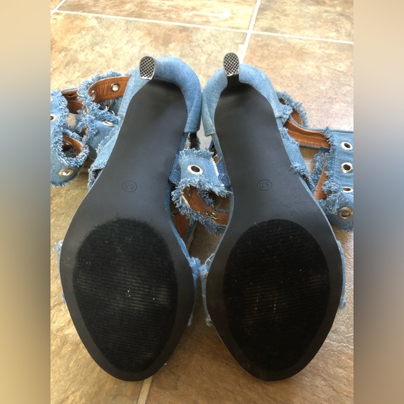 CAPE ROBBIN HIGH HEEL SANDALS SIZE: 8..5 - Picture 4 of 8